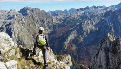 Les Alpes dinariques - de la Slov&eacute;nie &agrave; l'Albanie et au Kosovo - tiennent leur nom du mot ...