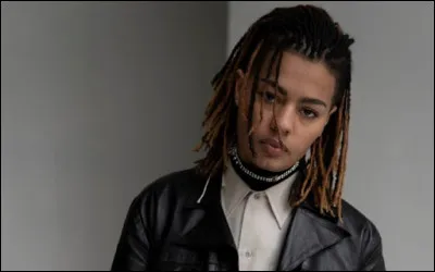 Quel est le nom du premier album de la rappeuse lyonnaise Lala &ce, sorti en 2019 ?