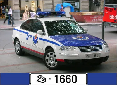 D'ailleurs, dans cette même région, vous pouvez aussi rencontrer cette plaque-ci : alors, d'après vous ?