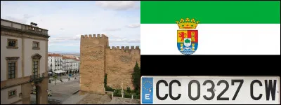 "CC" : Cáceres (Estrémadure) fut rasée au Ve s. par les [peuple ?] : ce sont [qui donc ?] qui la refonde en 1147 et lui donnent son nom [lequel ?]