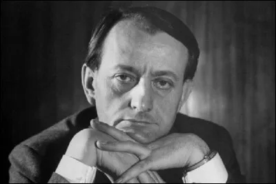 Qui est cet écrivain, homme politique, auteur du roman ''La Voie Royale'' ?