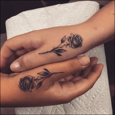 Quel couple voulait se faire des matching tattoos ?