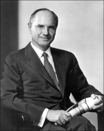 Pionnier américain de l'aviation et fondateur, en 1939, d'une importante entreprise de construction aéronautique :