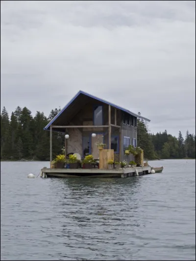 O&ugrave; peut-on voir ce sympathique cottage construit sur l'eau ?