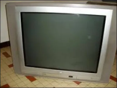 Cette chaîne fut lancé par le groupe TF1 en octobre 2006 et arrêté en janvier 2008. Elle se disait la chaîne "100 % jeux". Il s'agissait de...