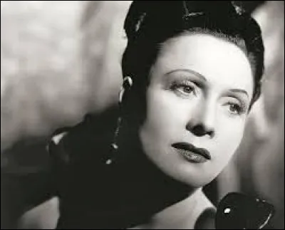 Dans quel film peut-on voir Arletty jouer Raymonde ?