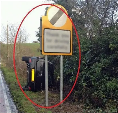 Ce panneau est libellé ainsi : ... (Complétez !)