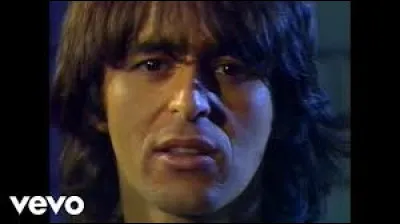 Qui chantait "Au bout de mes r&ecirc;ves" ?