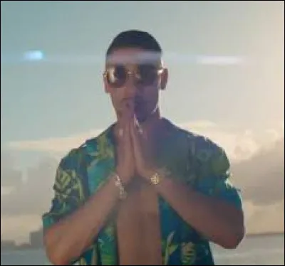 Dans quelle chanson peut-on entendre "Je devais voir Anne-So', au final, j'ai vu Samira" ?