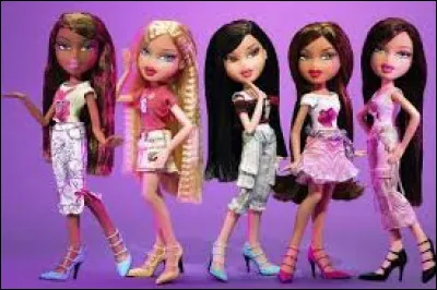 Comment se nomment ces poupées fashion très tendance à l'époque ?