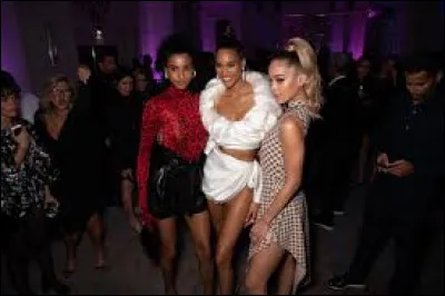 Qui sont ses ami(e)s ?