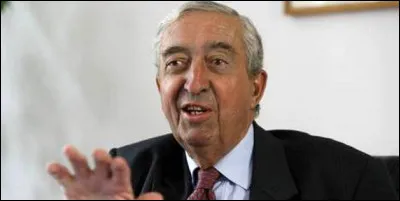 Jacques Calvet, mort le 9 avril 2020, a dirigé un grand groupe industriel français de 1984 à 1997. Il s'agit de ...