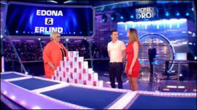 Qui présentait "Money Drop" ?