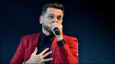 En quelle année sort-il son premier single "A l'horizontale" ?