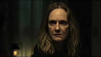 Quel est le personnage joué par Lisa Emery ?
