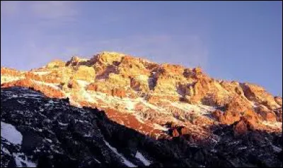 En quelle année la première ascension de l'Aconcagua s'est-elle déroulée ?
