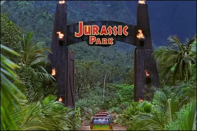 Qui a réalisé le film "Jurassic Park" ?