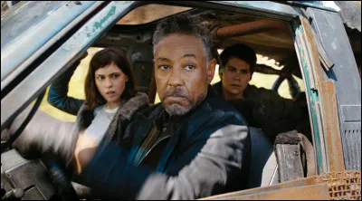 Après les avoir sauver du tunnel : 
Jeorge : 
« Si le dernier tunnel qui va à la ville est prit... »