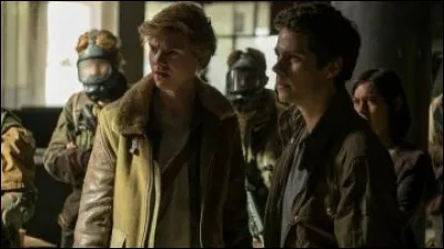 Newt à Thomas après avoir tapé Gally : 
Newt : 
« Je sais, je m'en souviens que c'est lui qui a tué Chuck, c'est vrai mon pote, mais je m'en souviens aussi qu'il... »