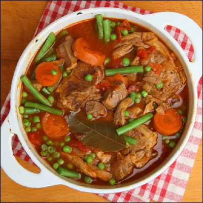 N) Quelle viande est traditionnellement la viande du navarin ?