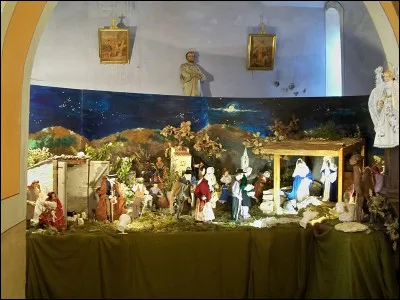 À Rome, quel nom portait la peau de bête fraichement écorchée dont on couvrait les machines de guerre ?