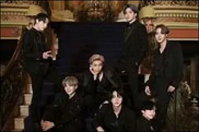 Quelle est la toute première phrase de « Black Swan » ?