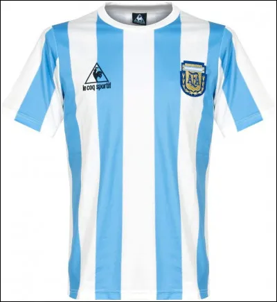 Sous quel maillot évolue-t-il ?