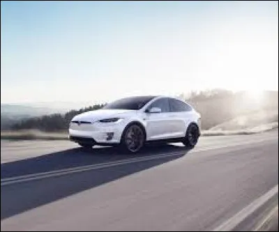 Qui a fondé "Tesla" en 2003 ?