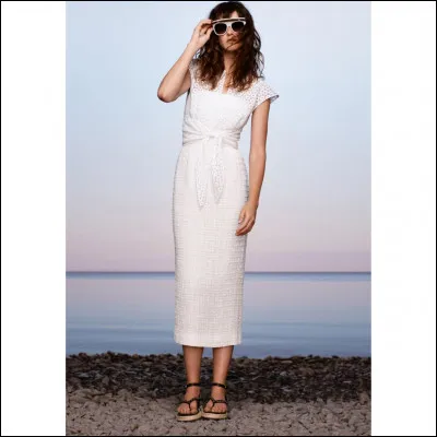 Cette tenue appartient à quelle marque ?