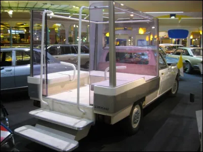 Mais pour quelle motivation commerciale a-t-on pu voir cet engin (sur une platte-forme de 504) sur tous les continents ?