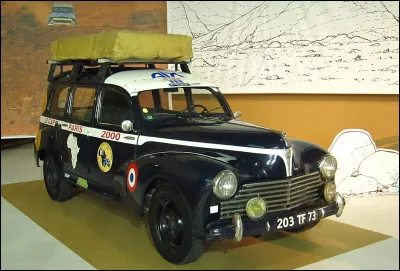 Le "Corbillard" (appellation populaire de la version "break") battra le record de vitesse sur les routes du ...