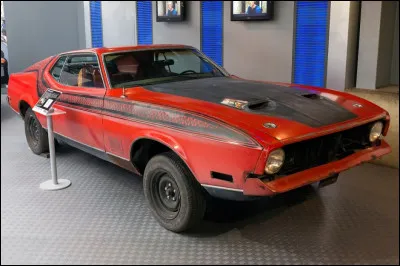 Les effets spéciaux étant inexistants, il aura fallu pas moins de ... modèles pour ce seul film !