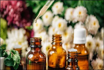 Quel est le nom de ces élixirs floraux censés aider à traiter les états émotionnels négatifs comme le stress ou les troubles du sommeil ?