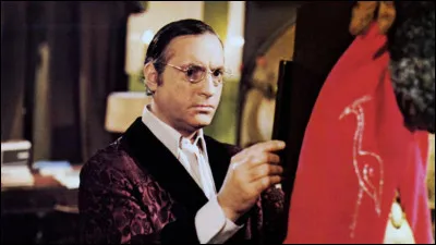 « La raison qui me fit accepter [quel film ? ?] s'appelait Michel Simon. C'est le comédien que j'ai le plus admiré. Pour moi, le sommet. Je n'avais quasiment pas de scènes à jouer avec lui, mais je passais des heures en sa compagnie... » : qui parle ?