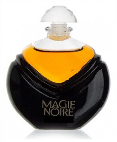 Quelle est la marque du parfum pour femme ''Magie Noire'' ?