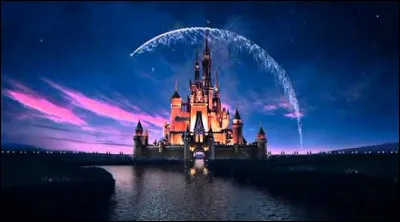 En quelle année est sorti le 1er long métrage de Disney ?