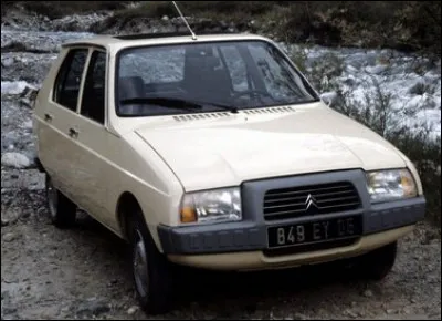 Il était facile de l'obtenir à l'époque. Quelle est cette auto qui fut relativement éphémère ?