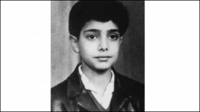 Il est reconnaissable, donc pas d'indice !