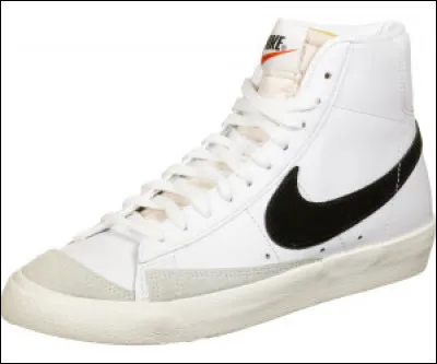 Combien coûte cette paire de chaussures ?