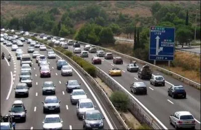 Si vous tes plusieurs amis  vous rendre au mme endroit, comment faire pour mettre moins de CO2 ?