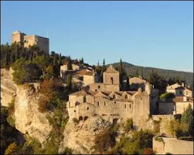 Comment appelle-t-on les habitants de cette ville ?