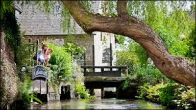 Où se situe Pont-Aven ?