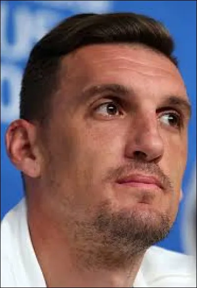 Caballero commença la compétition comme titulaire dans les cages argentines. Quel "portero" de River Plate le remplaça pour le reste de la compétition ?