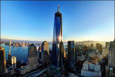 Dans quelle ville est situé le ''One World Trade Center'', le plus haut gratte-ciel des États-Unis ?
