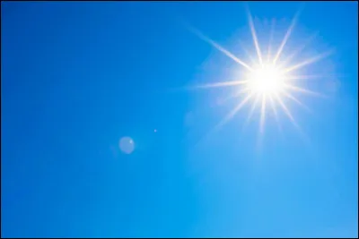 Complétez le titre de la chanson de François Deguelt : ''Le Ciel, le Soleil et...''