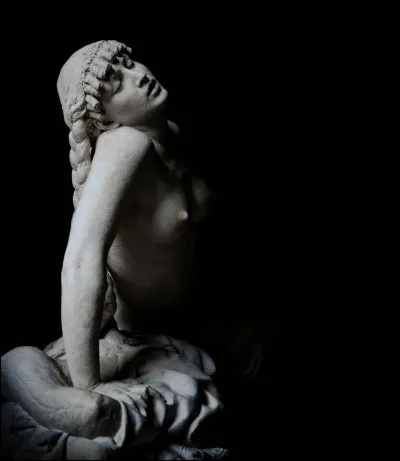 À tort où a raison cette dernière reine sulfureuse d'Égypte eut une réputation de nymphomane. Qui est-elle ?