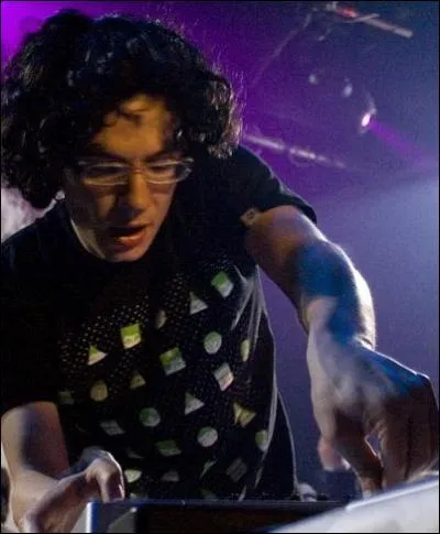 Dj de TTC et de l' Atelier il est :