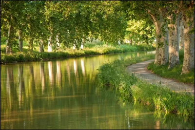 ''Le canal du Midi'' relie quelle ville à la Méditerranée ?