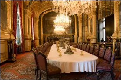 À qui appartenait la salle à manger, que l'on peut visiter au musée du Louvre ?