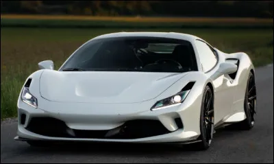 Cette voiture italienne est un hommage de la marque de Maranello &agrave; deux de ses anciens mod&egrave;les. Quel est son nom ?